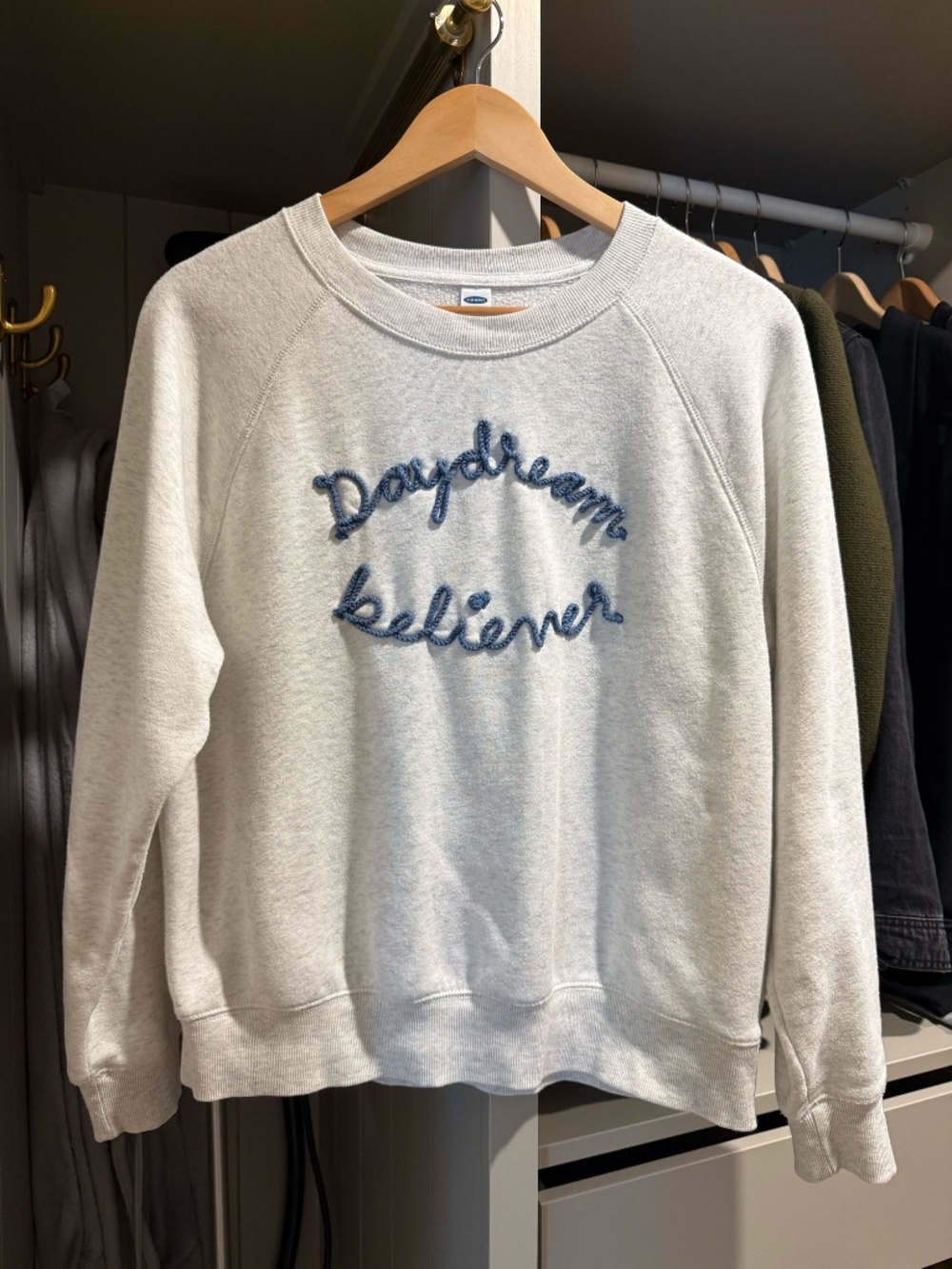 Daydream Believer Yarn Embroidered Sweatshirt M